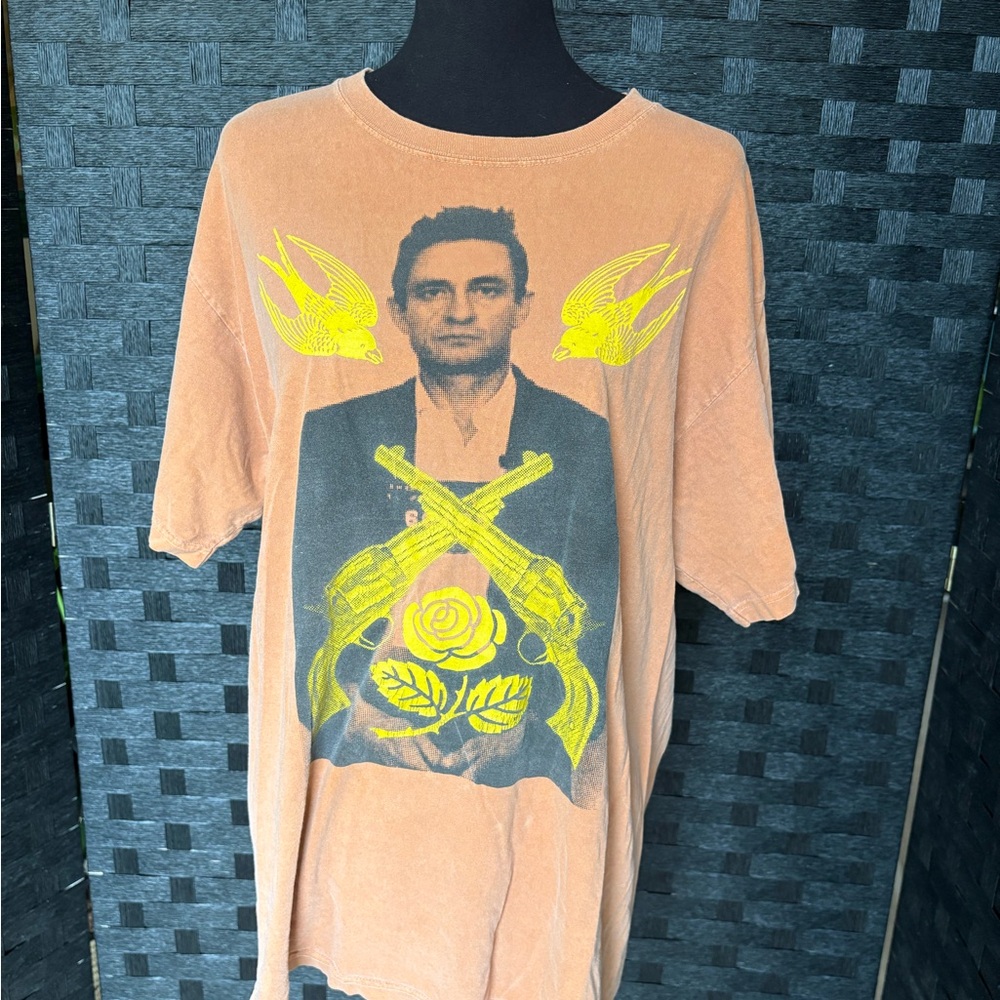Burnt orange Johnny Cash mugshot distressed band tee.